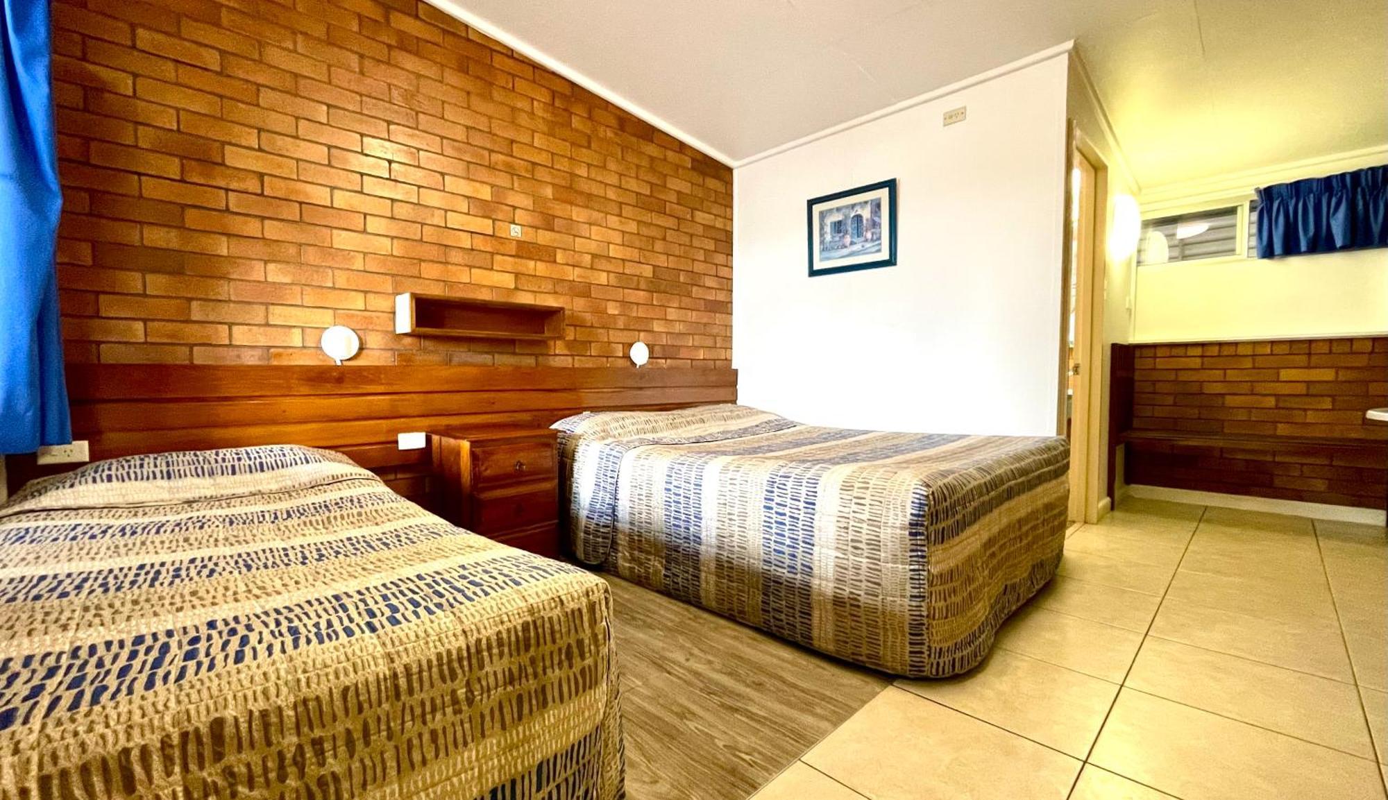 Motel Myall Dalby Esterno foto