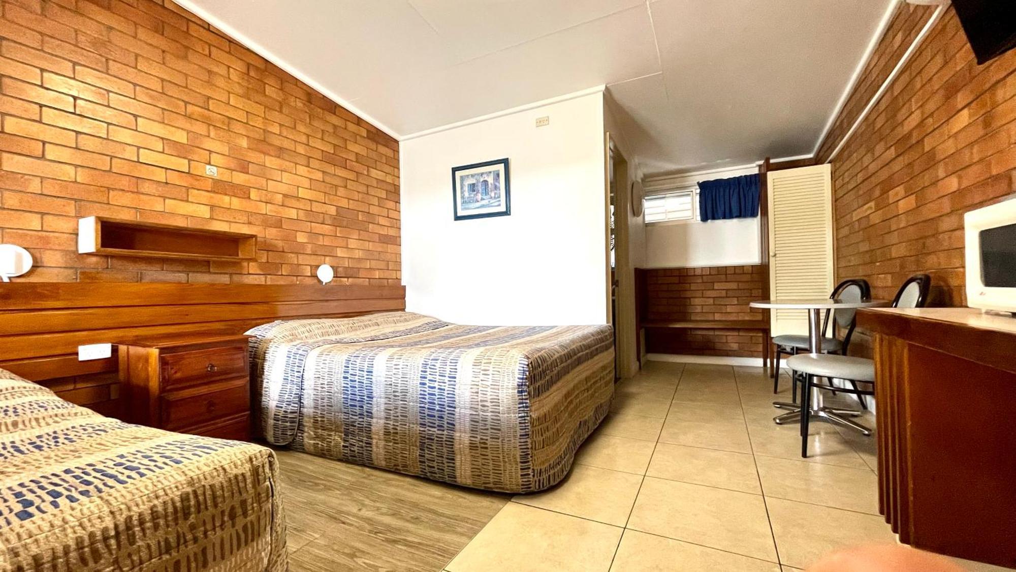 Motel Myall Dalby Esterno foto