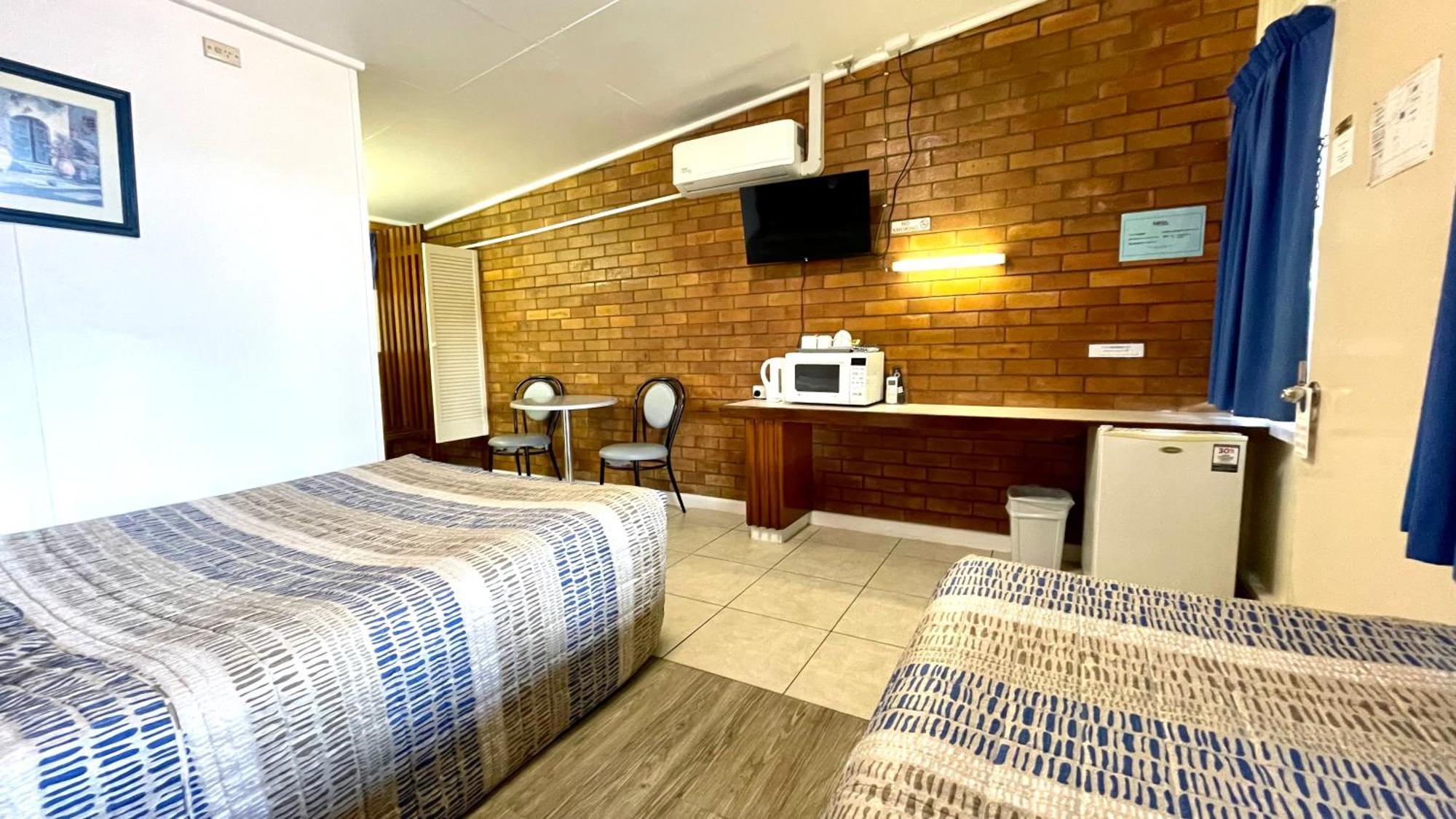 Motel Myall Dalby Esterno foto
